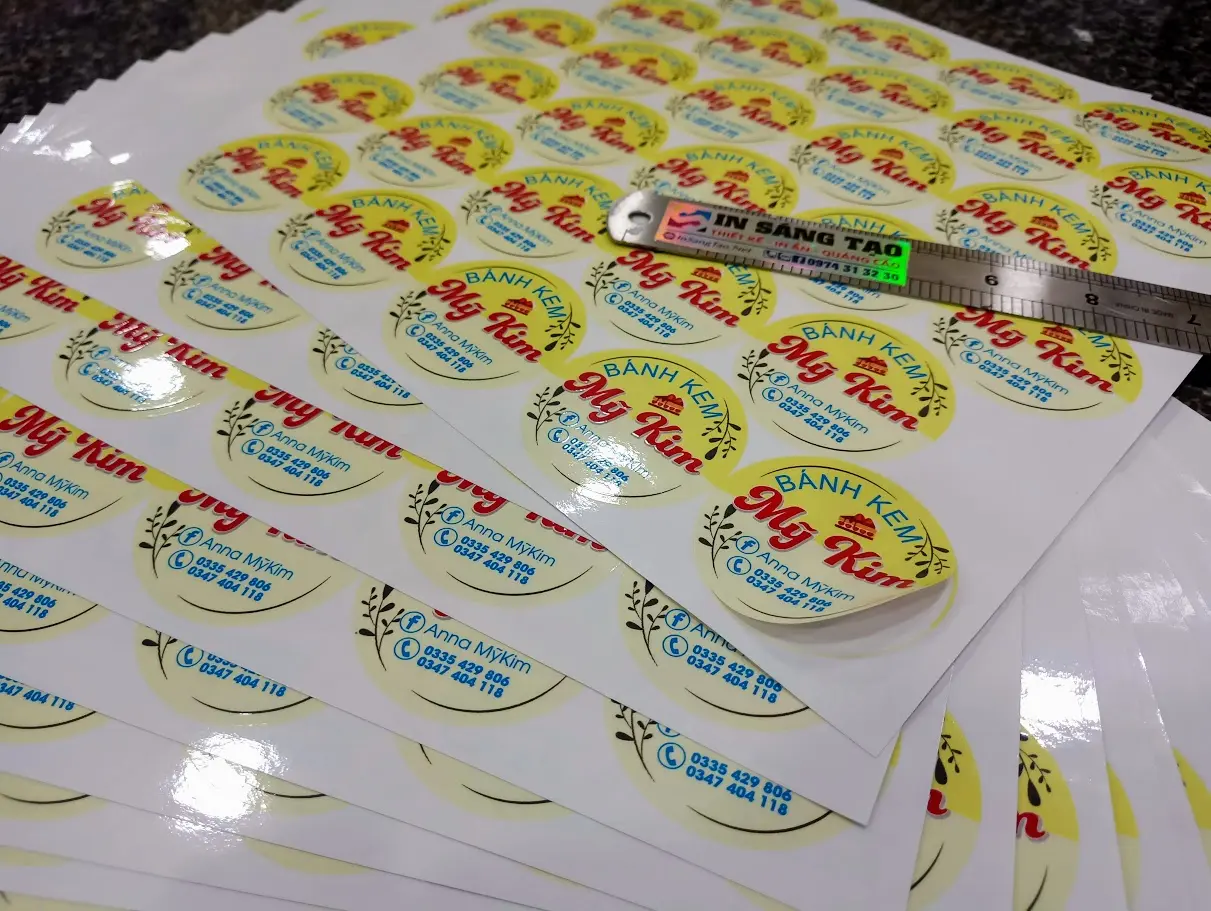 Sticker thương hiệu